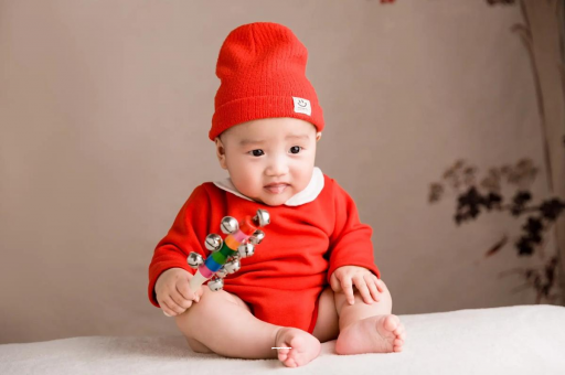 阿克苏几个月宝宝可以吃水果